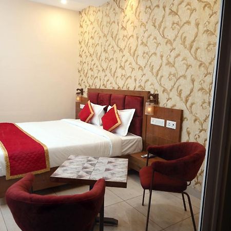 Hotel Singla Residency 康格拉 外观 照片